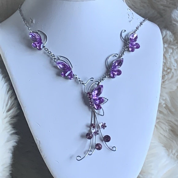 Purple jewel butterflies choker necklace - Picture 3 of 14